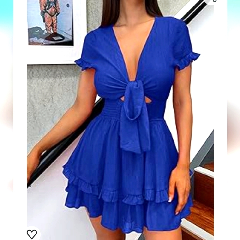NWT Pretty garden M blue dress with ruffles and cut out